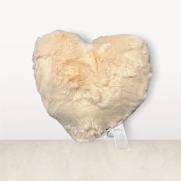Decorative Heart Accent pillow! - Picture 2 of 8